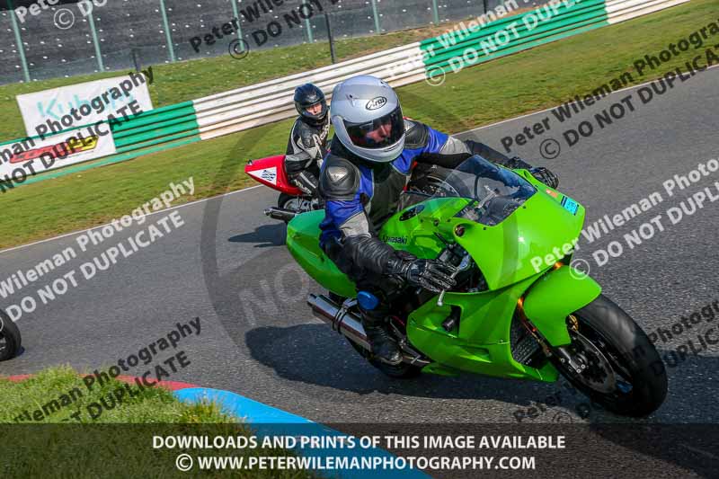 PJM Wedding Photography;enduro digital images;event digital images;eventdigitalimages;mallory park;mallory park photographs;mallory park trackday;mallory park trackday photographs;no limits trackdays;peter wileman photography;racing digital images;trackday digital images;trackday photos